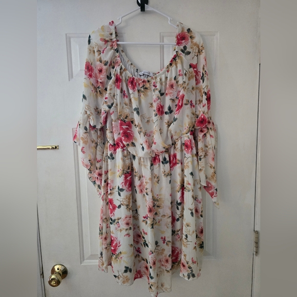 sweetkie Dresses & Skirts - Sweetkie Floral Chiffon Dress 3x